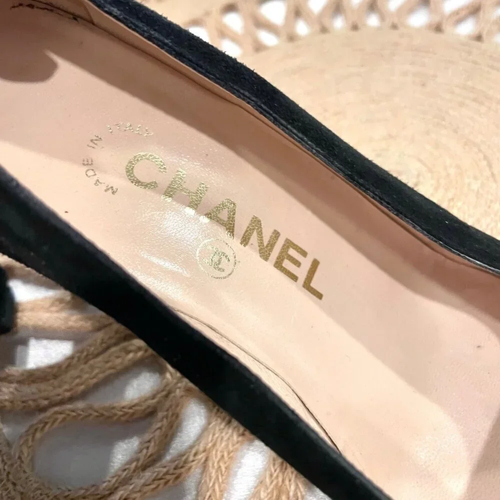 Chanel Black Suede CC Block Heel Pumps Size 7 A